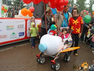 Сеть детских магазинов «ДЕТМАРТ» выступит спонсором Парада колясок