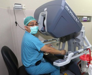 Впервые в истории израильской медицины в Рамбам успешно выполнена робот-ассистированная операция детям