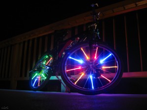Как можно установить и где купить подсветку колес велосипеда?