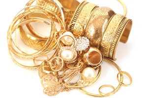Скупка золотых украшений: где лучше всего продать лом драгоценного металла?