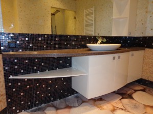 Мебель в ванную на заказ: тонкости обстановки комфортабельного санузла