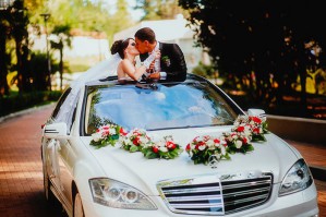 Аренда свадебного автомобиля: особенности и достоинства