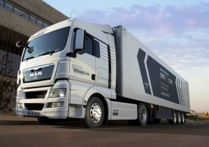 ДСГ Карго до конца года закупит 9 новых тягачей Scania и MAN 