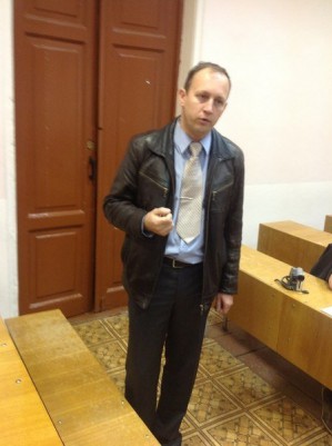 Директором регионального партнера вуза, собирающегося судиться с ГТРК Псков, оказался злостный неплательщик пособий по беременности и родам