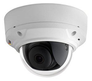 Новая уличная вандалозащищенная IP-камера наблюдения производства AXIS с HD-разрешением