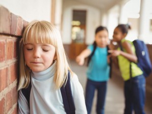 Что делать если ребенка обижают в школе