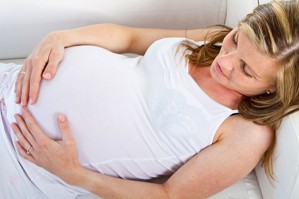 Во время беременности будущий ребенок делится своими стволовыми клетками с матерью